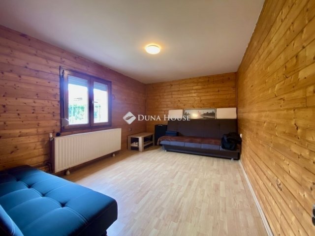 Eladó családi ház, Budapesten, XV. kerületben 89.99 M Ft