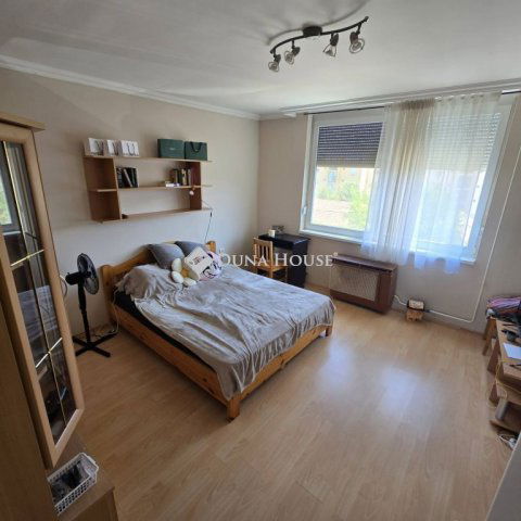 Eladó téglalakás, Kecskeméten 34.99 M Ft, 2 szobás