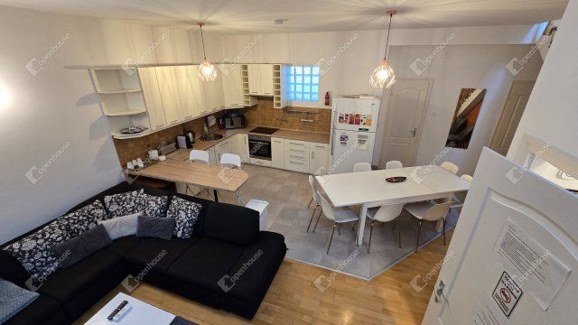 Eladó téglalakás, Budapesten, VI. kerületben 164.9 M Ft