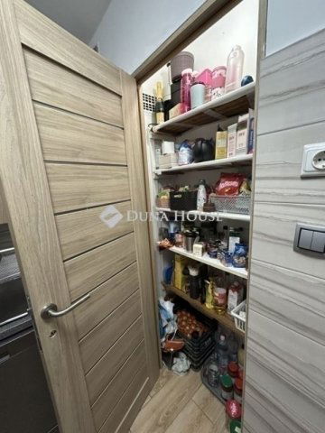 Eladó panellakás, Budapesten, III. kerületben 72.5 M Ft, 2 szobás