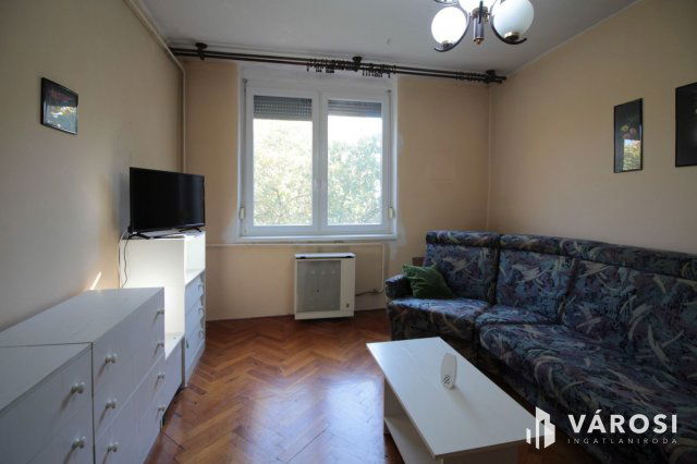 Eladó téglalakás, Békéscsabán 22.9 M Ft, 2 szobás