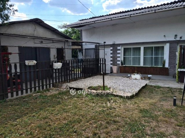 Eladó családi ház, Budapesten, X. kerületben 94.9 M Ft, 2 szobás