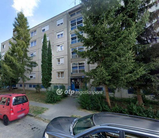 Eladó panellakás, Salgótarjánban 7.2 M Ft, 2 szobás