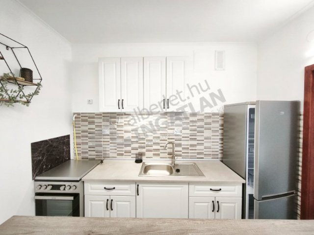 Kiadó panellakás, albérlet, XIV. kerületben, Újváros parkban