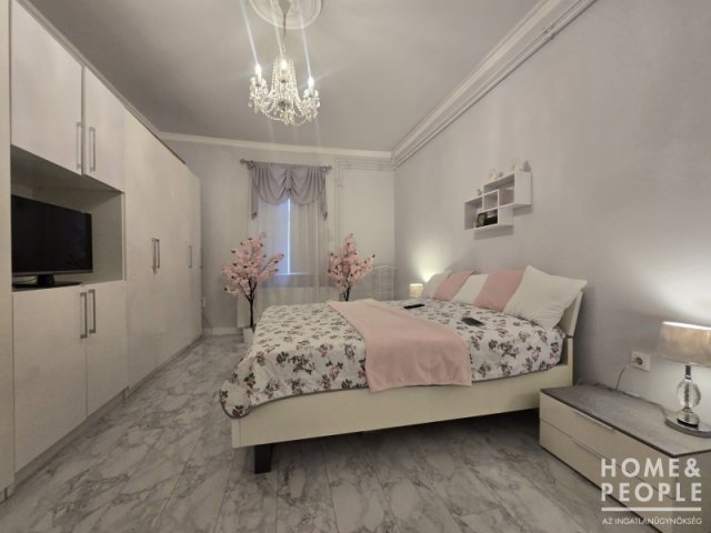 Eladó téglalakás, Hódmezővásárhelyen 59.999 M Ft, 3 szobás