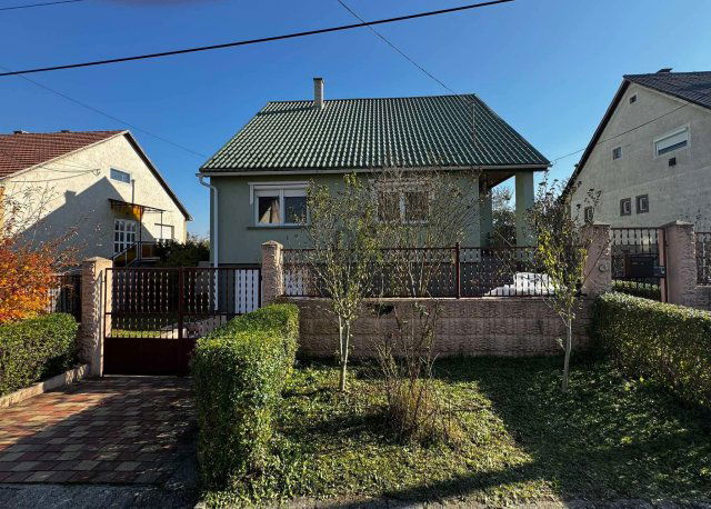 Eladó családi ház, Kazincbarcikán 52 M Ft, 5 szobás