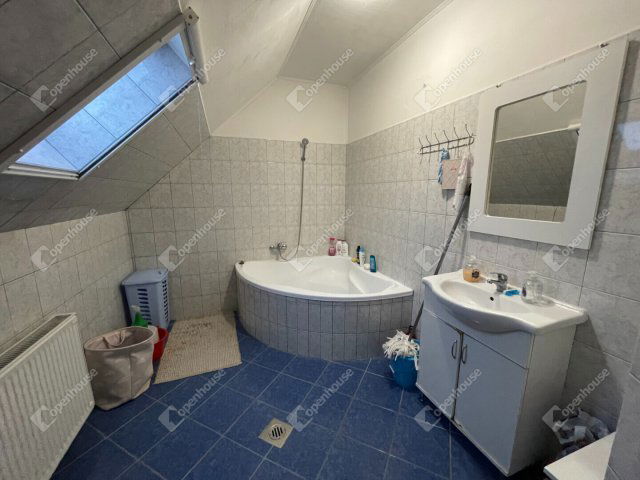 Eladó családi ház, Hajdúböszörményen 79.9 M Ft, 4 szobás