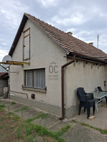 Eladó családi ház, Gödön 67.5 M Ft, 3 szobás