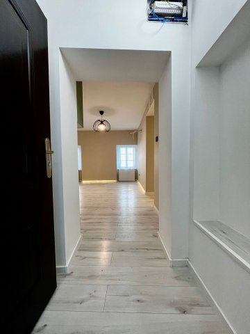 Eladó téglalakás, Pécsett 64.9 M Ft, 3 szobás