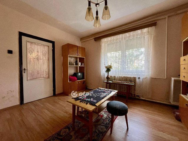 Eladó családi ház, Nyíregyházán 42.5 M Ft, 3 szobás