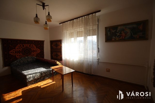 Eladó családi ház, Szombathelyen 87 M Ft, 5 szobás