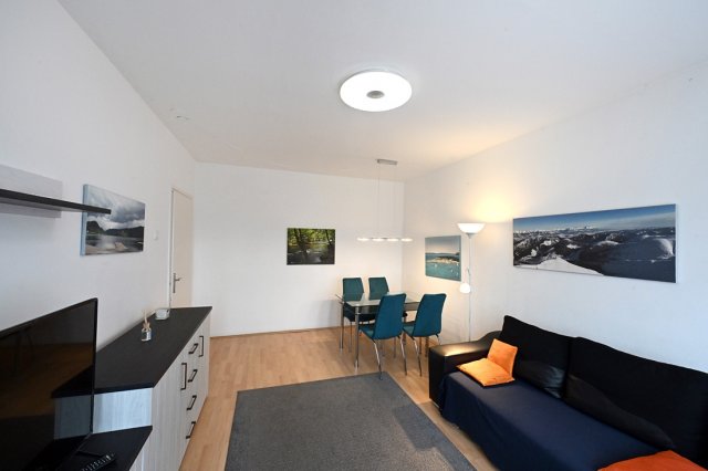 Kiadó téglalakás, albérlet, Debrecenben 220 E Ft / hó, 2 szobás