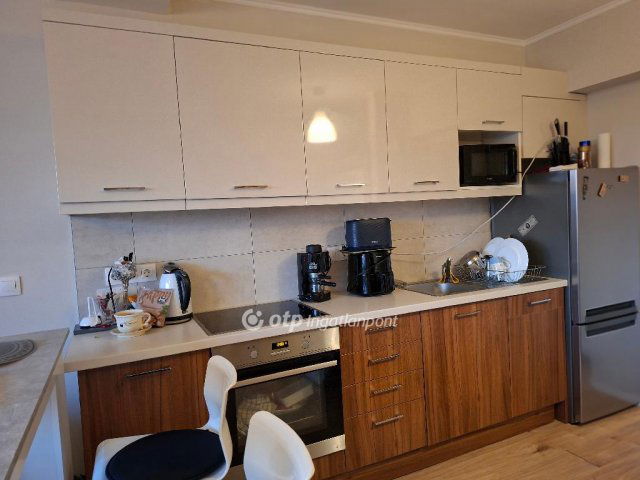 Eladó iroda, Budapesten, XVI. kerületben 55 M Ft