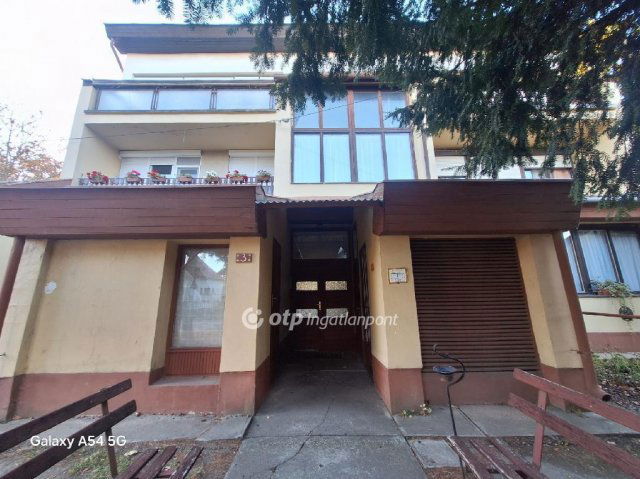 Eladó téglalakás, Gádoroson 18 M Ft, 1+2 szobás