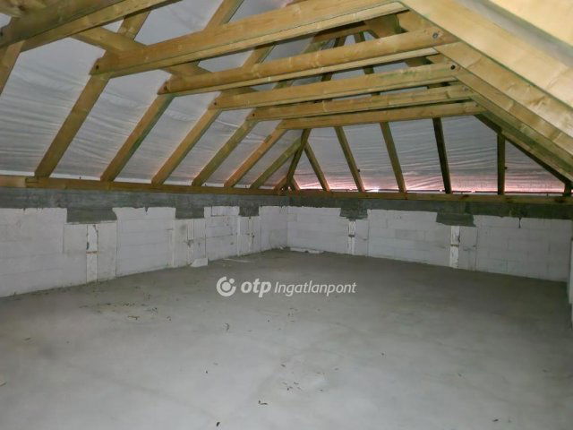 Eladó iroda, Sopronban 120 M Ft / költözzbe.hu