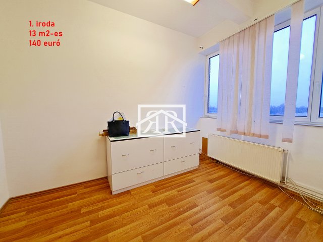 Kiadó iroda, Szegeden, Fonógyári úton 44 E Ft / hó