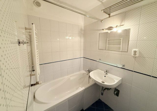 Eladó téglalakás, Budapesten, XVI. kerületben 68.9 M Ft