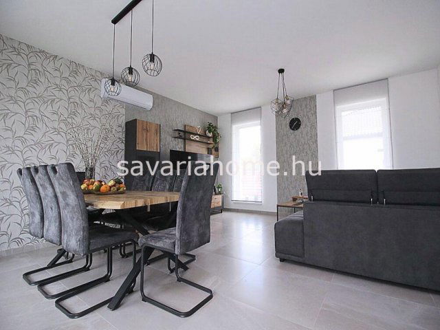 Eladó családi ház, Szombathelyen 115 M Ft, 4 szobás