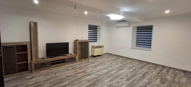 Eladó családi ház, Zsákán 16.3 M Ft, 2 szobás