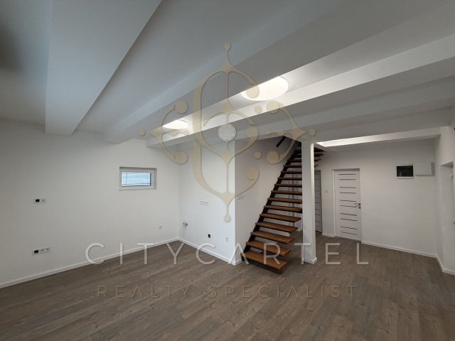 Eladó családi ház, Fonyódon 99 M Ft, 5 szobás