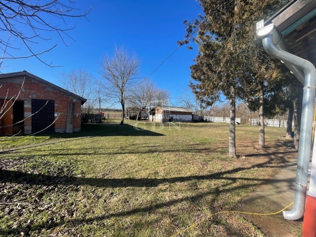 Eladó mezogazdasagi ingatlan, Kisteleken 19.8 M Ft, 3 szobás