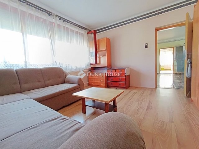 Eladó családi ház, Mohácson 99 M Ft, 4 szobás