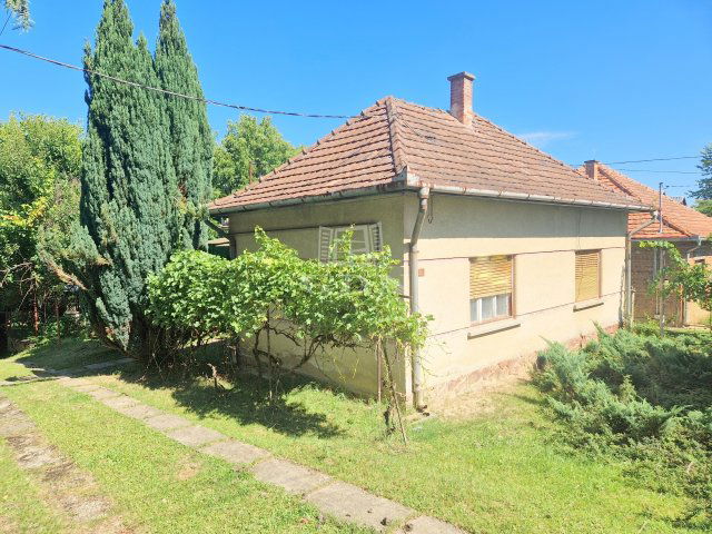 Eladó családi ház, Tófejen 17.5 M Ft, 2 szobás
