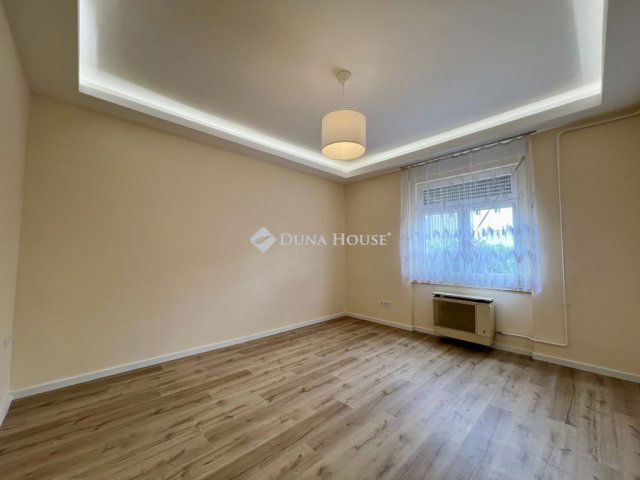 Eladó téglalakás, Budapesten, XIII. kerületben, Lehel utcában