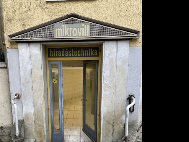 Kiadó üzlethelyiség, XII. kerületben, Böszörményi úton