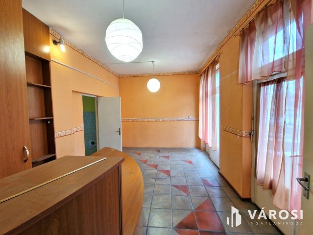 Eladó téglalakás, Békéscsabán 27.9 M Ft, 2 szobás