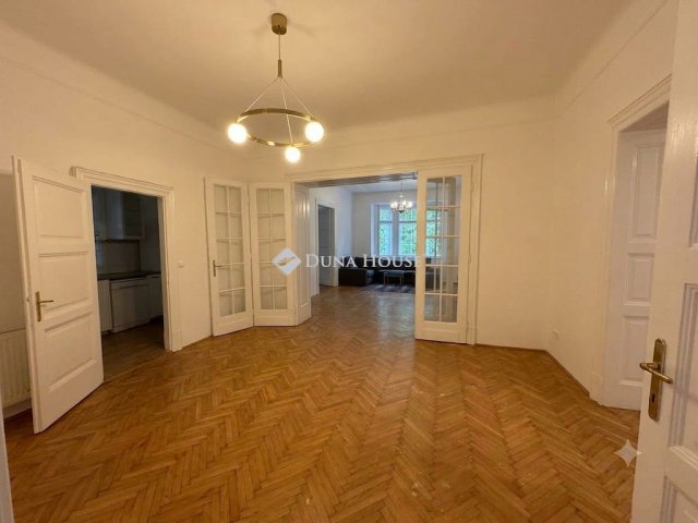 Kiadó téglalakás, albérlet, VI. kerületben, Benczúr utcában