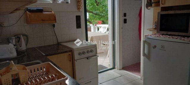 Eladó nyaraló, Balatonföldváron 129 M Ft, 4 szobás