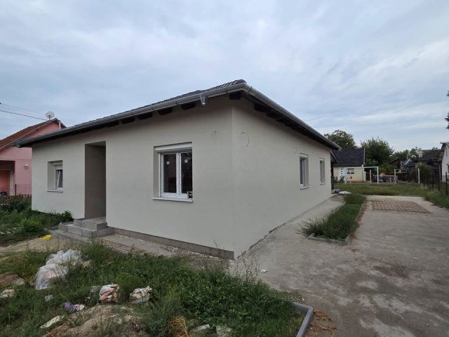 Eladó családi ház, Szigethalmon 89 M Ft, 3 szobás