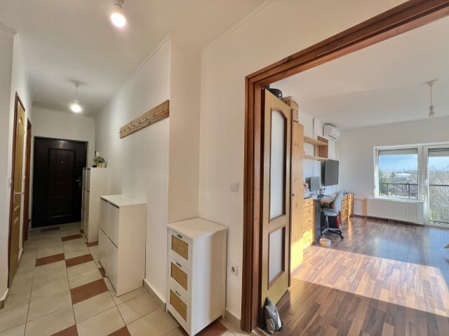 Eladó téglalakás, Kaposváron 39.9 M Ft, 2 szobás