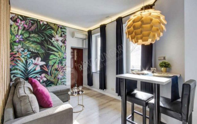 Kiadó téglalakás, albérlet, VI. kerületben, Lázár utcában