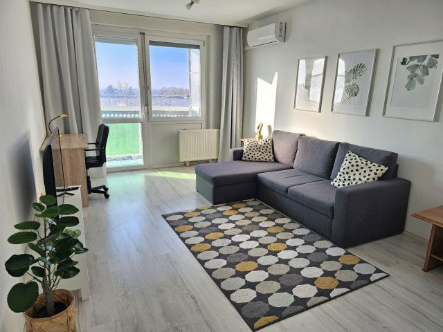 Kiadó panellakás, albérlet, Debrecenben 230 E Ft / hó, 2 szobás