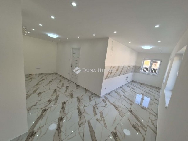 Eladó családi ház, Tápiószelén 44.9 M Ft, 3 szobás