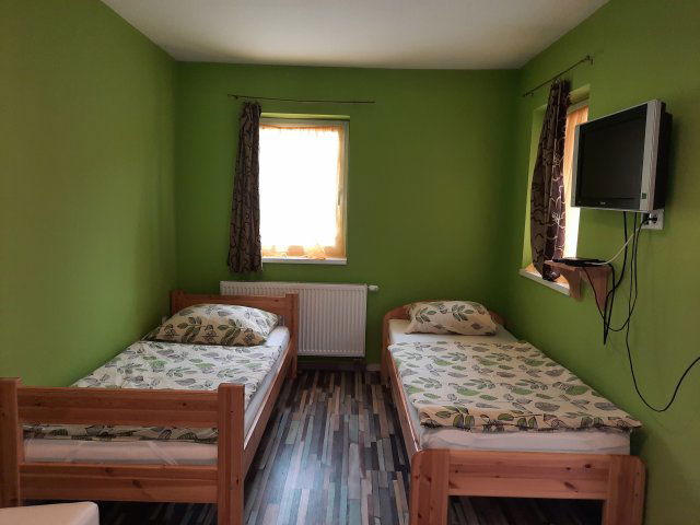 Eladó hotel, Dávodon 94.9 M Ft, 7 szobás / költözzbe.hu