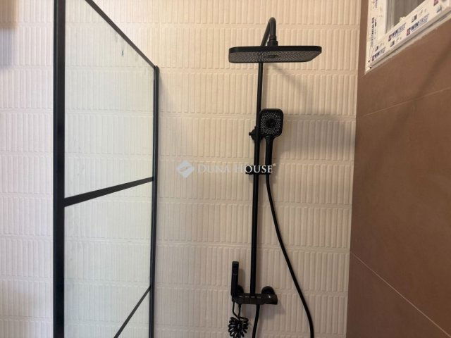 Eladó téglalakás, Budapesten, VII. kerületben 99.9 M Ft