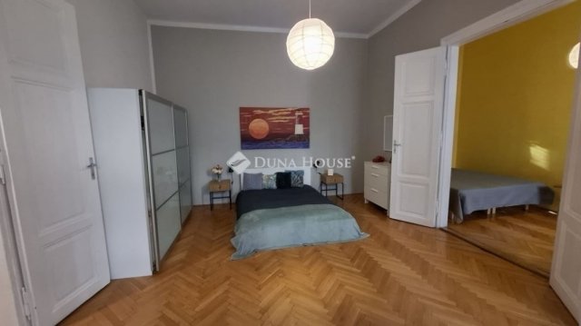 Eladó téglalakás, Budapesten, VI. kerületben 95 M Ft, 2 szobás