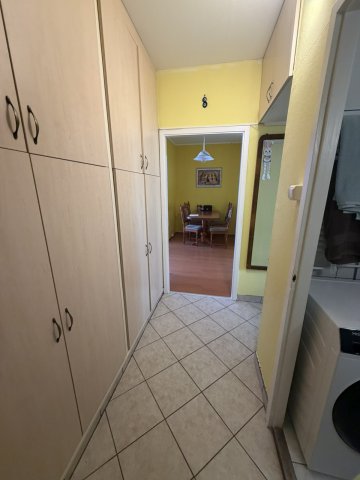 Eladó panellakás, Várpalotán 54.9 M Ft, 1+2 szobás