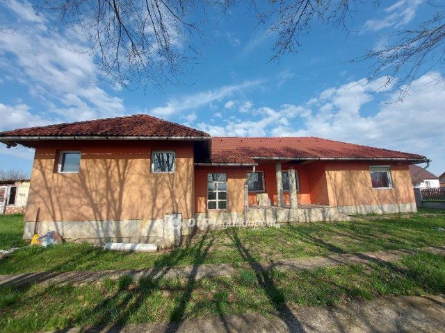 Eladó családi ház, Aszalón 26.2 M Ft, 2+2 szobás