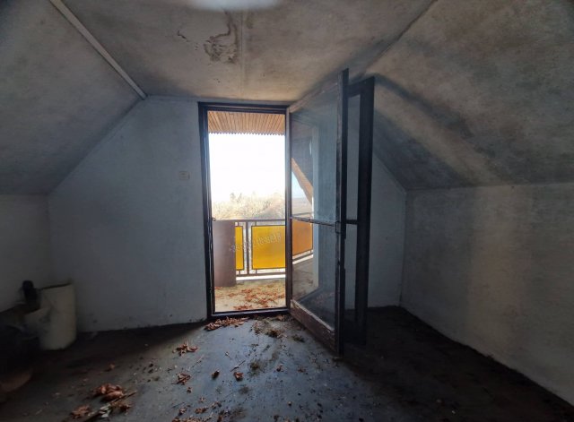 Eladó nyaraló, Egerben 6.9 M Ft, 2 szobás / költözzbe.hu