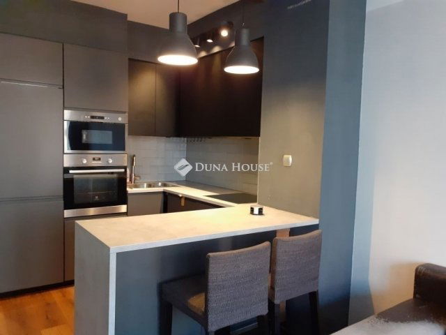 Eladó téglalakás, Budapesten, XI. kerületben 105 M Ft, 3 szobás