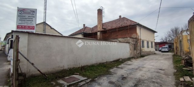 Eladó ipari ingatlan, Nagykőrösön 140 M Ft