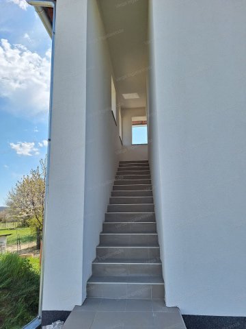 Eladó téglalakás, Sopronban 35 M Ft, 2 szobás