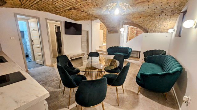 Eladó iroda, Budapesten, VI. kerületben 226.8 M Ft, 11 szobás