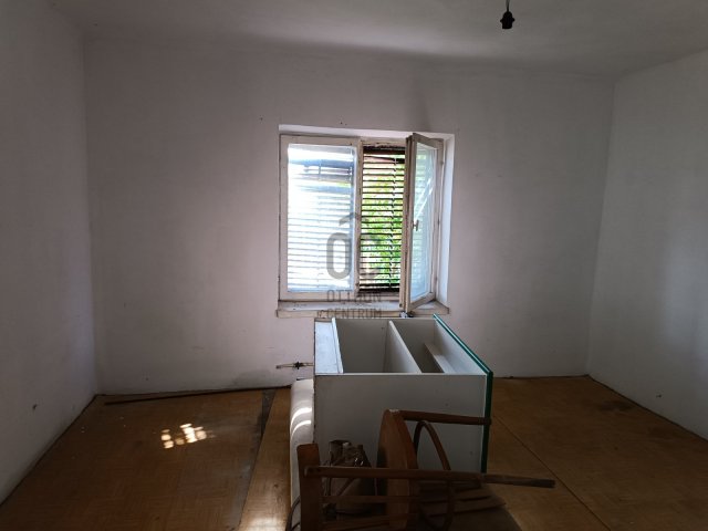 Eladó családi ház, Lónyán 2.2 M Ft, 2 szobás