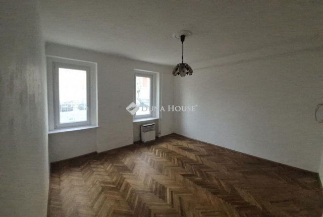 Eladó téglalakás, Budapesten, IV. kerületben 43 M Ft, 1 szobás
