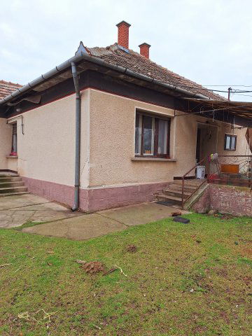 Eladó családi ház, Farmoson 21.5 M Ft, 3 szobás
